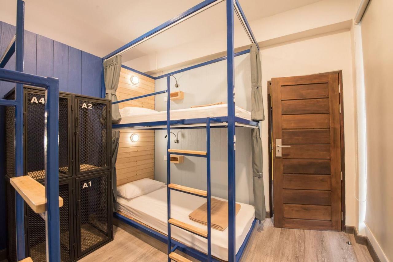 Sleep Terminal Hostel Чиангмай Екстериор снимка