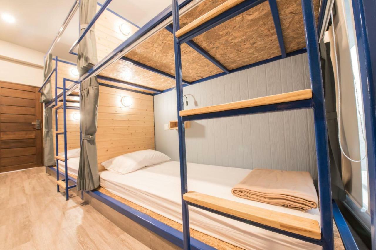 Sleep Terminal Hostel Чиангмай Екстериор снимка