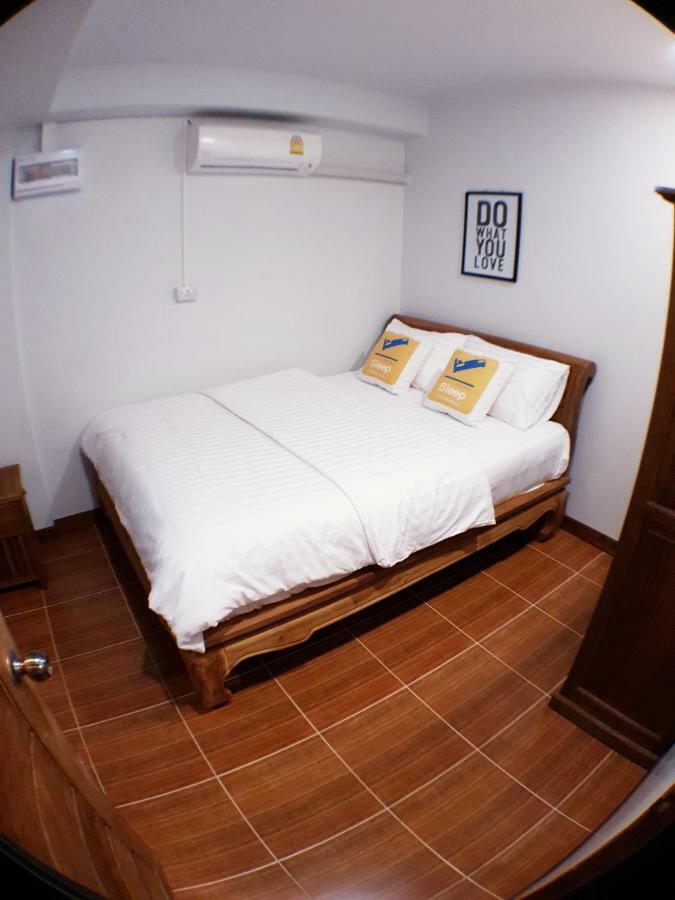 Sleep Terminal Hostel Чиангмай Екстериор снимка